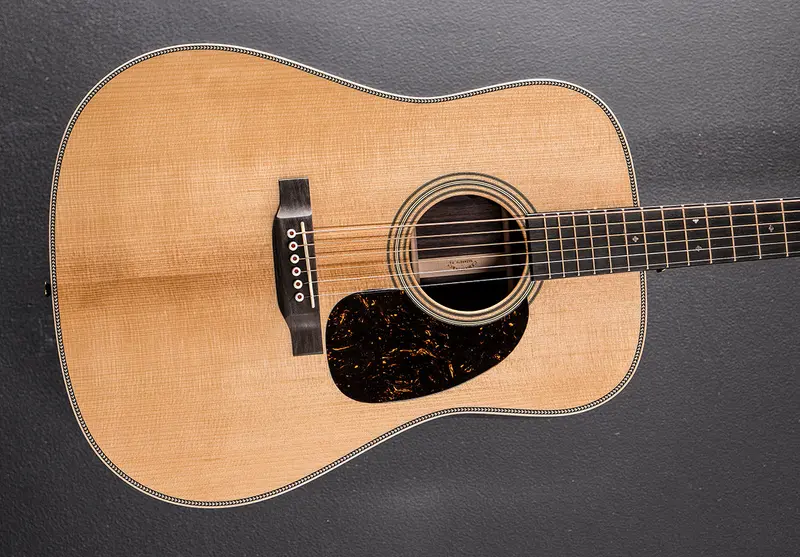 Martin D-28E Modern Deluxe Electro-Acoustic Guitar