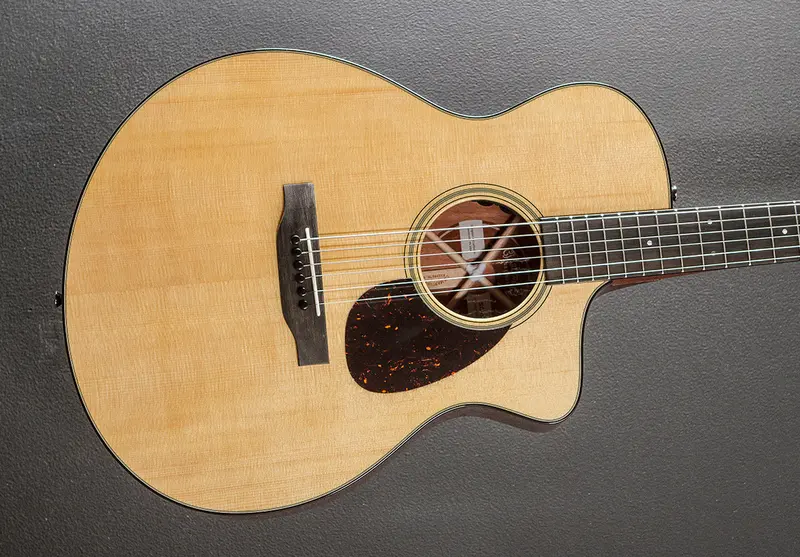 Martin SC-18E Acoustic-Electric Guitar – Fishman Aura VT Blend Preamp