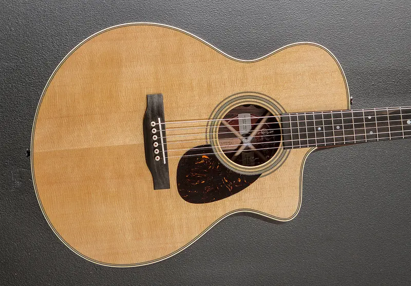 Martin SC-28E Acoustic-Electric Guitar – Fishman Aura VT Blend Preamp