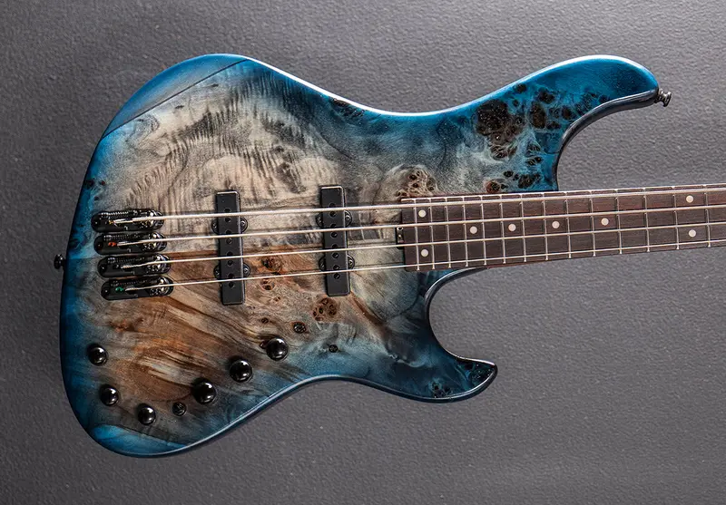 Mode MDM1600 Bass Guitar – Cosmic Blue Starburst Low-Gloss Finish