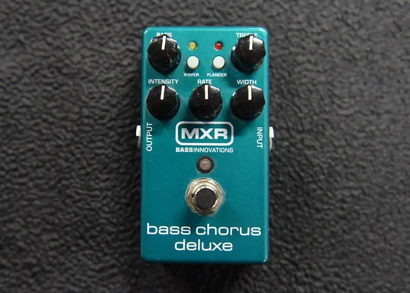 MXR M83 Bass Chorus Deluxe Pedal for Low-End Texture