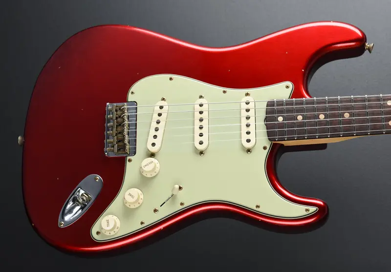 Relic-Finished 1960 Fender Stratocaster Hardtail – Journeyman Grade