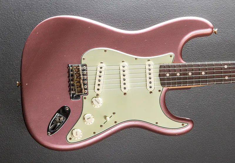 Relic-Finished 1960 Stratocaster – Authentic Vibe Electric Guitar