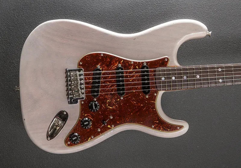 Roasted Maple Journeyman Relic Stratocaster