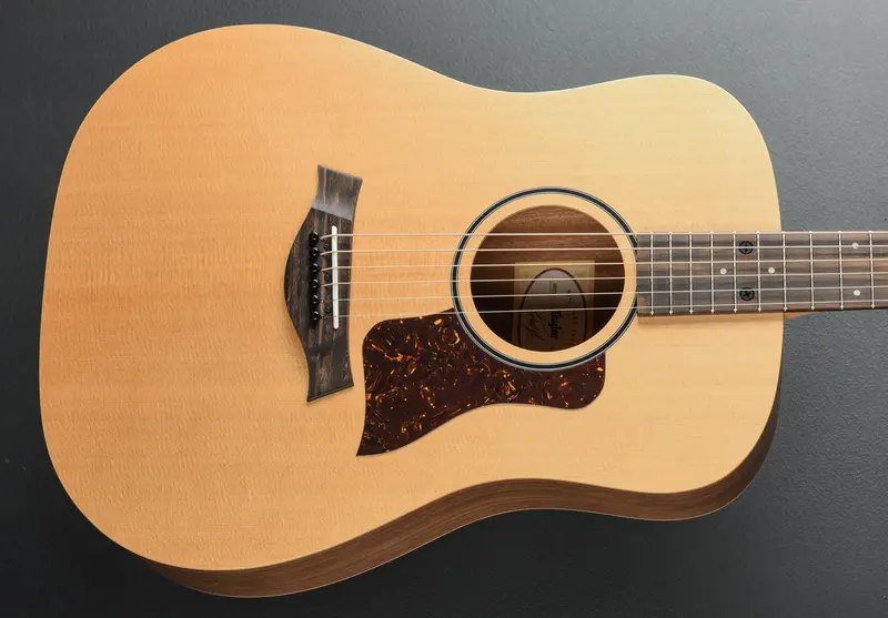 Taylor Big Baby Taylor BBTe Acoustic Guitar
