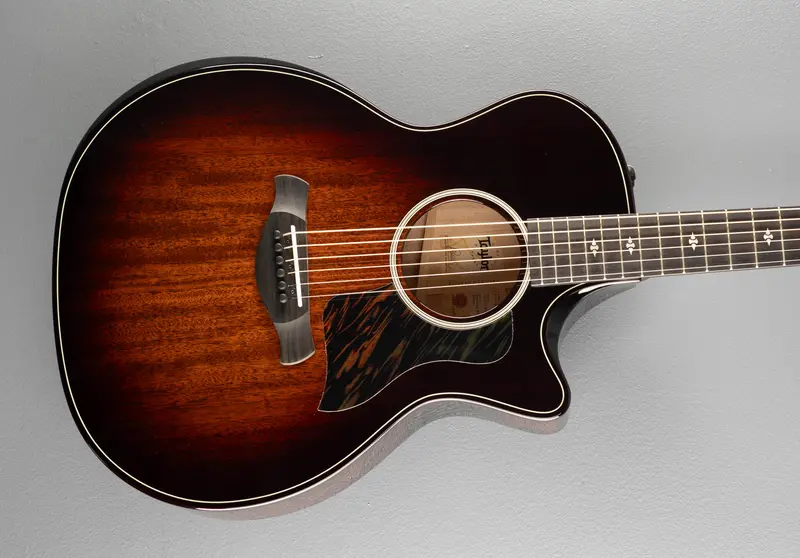 Taylor Builder’s Edition 524ce Grand Auditorium Acoustic-Electric Guitar
