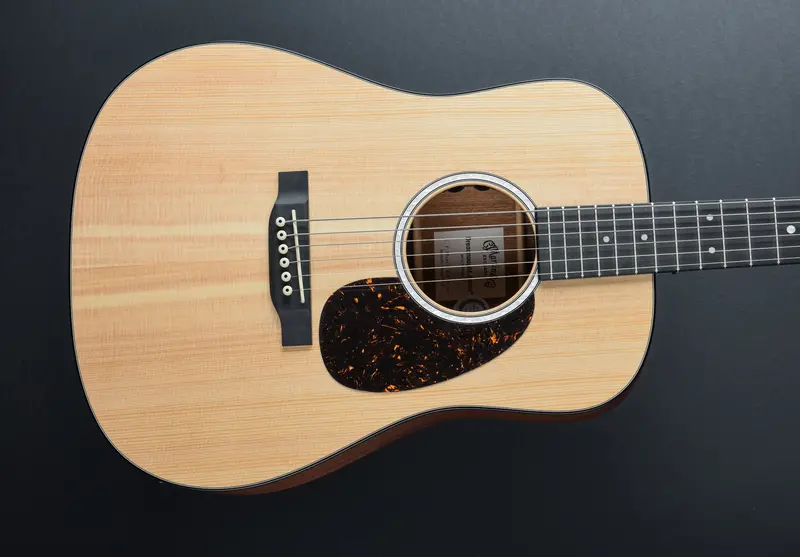 Taylor DJr-10E Grand Concert Acoustic – Sitka Spruce Top