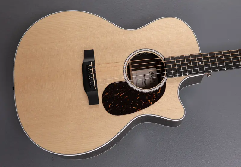 Taylor GPC-13E Grand Pacific Cutaway Acoustic-Electric with Ziricote Back and Sides