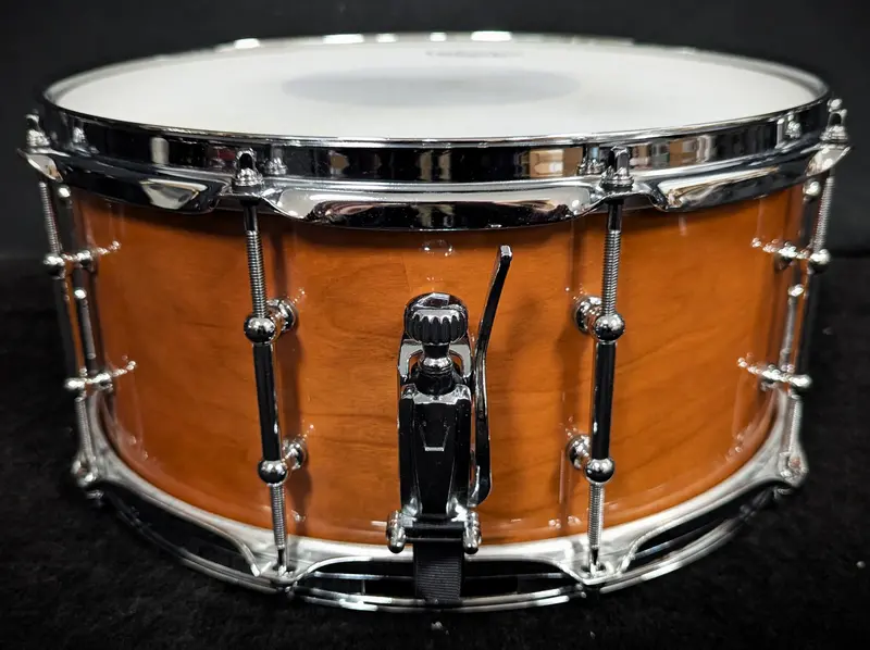 Universal Cherry Snare Drum