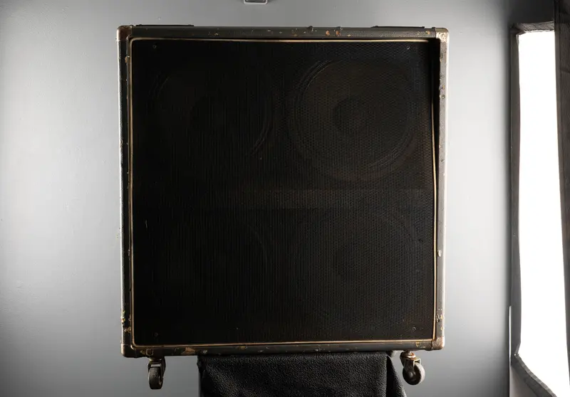 Vintage 4×12 Guitar Cabinet – 1980s Era