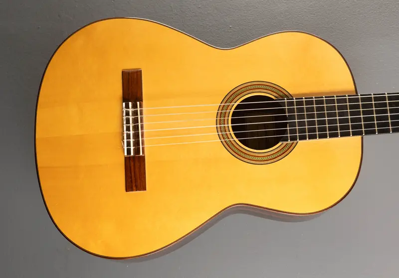 Yamaha G8 Classical Nylon-String Guitar in Natural Finish – Recently Listed